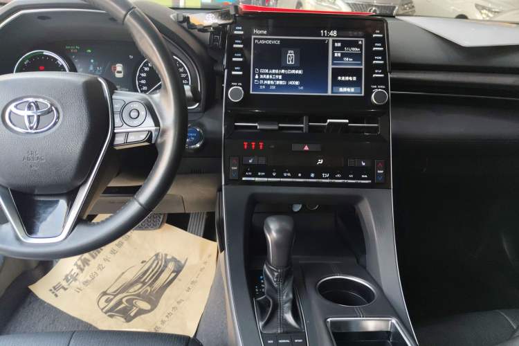 Used Toyota Avalon 2019 Dual-Engine 2.5L XLE Prestige Version China VI Standard