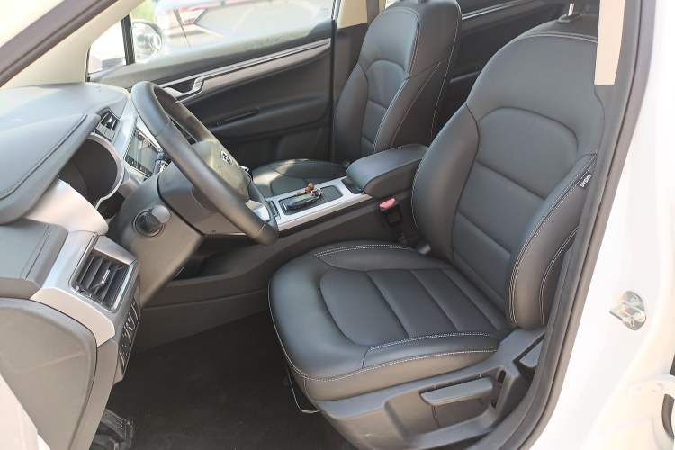 Used Geely Auto Emgrand GS 2019 1.4T Manual Ya
