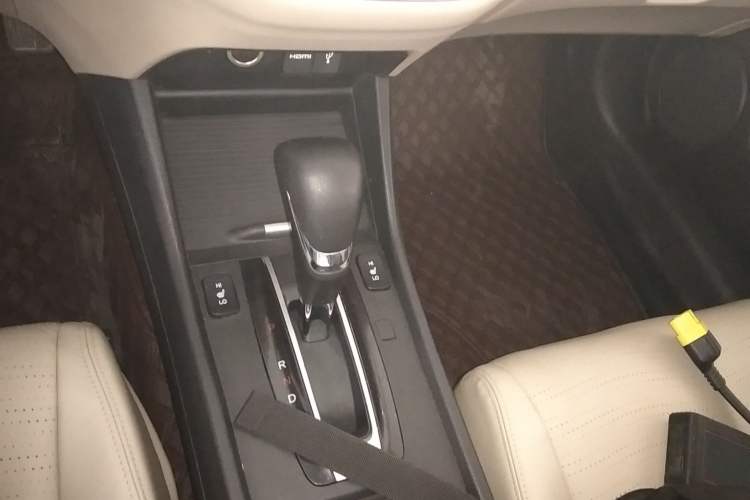 Used Honda Jade 2014 1.8L CVT Luxury Edition 5 seats
