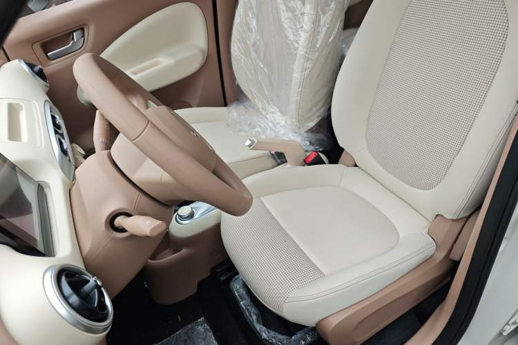 Used Wuling Hongguang MINIEV 2025 Four-Door Version Advanced Edition
