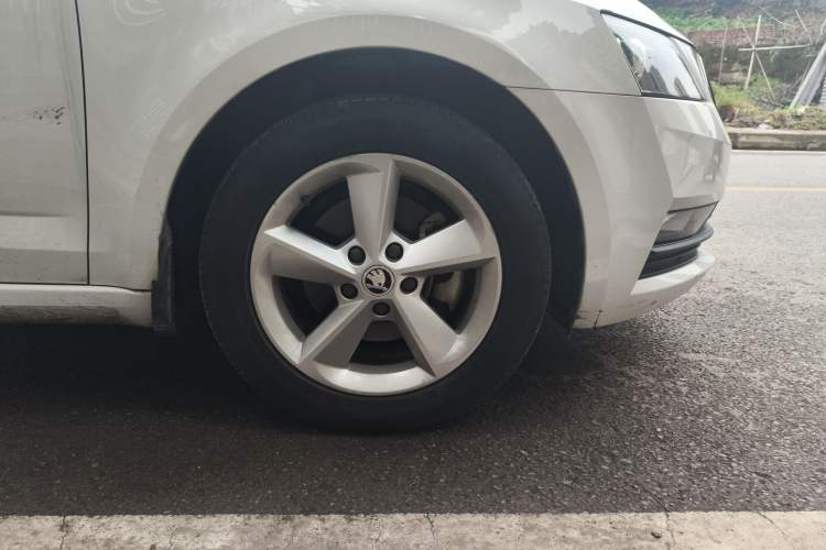 Used Skoda Octavia 2018 1.6L Manual Standard Edition
