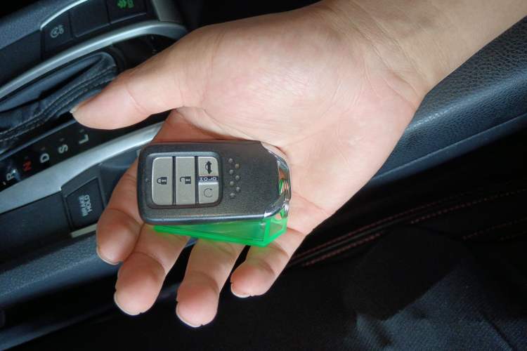 Used Honda Civic 2016 220TURBO CVT Luxury Edition
