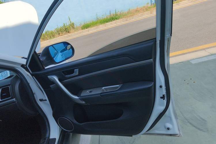 Used Haval M6 2017 1.5T Automatic Two-Wheel Drive Elite Model
