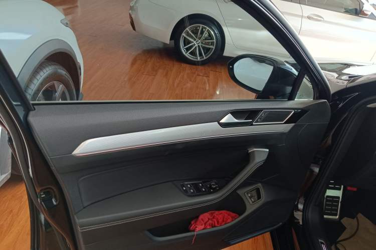 Used Volkswagen Magotan GTE Plug-in Hybrid 2022 GTE Prestige Model
