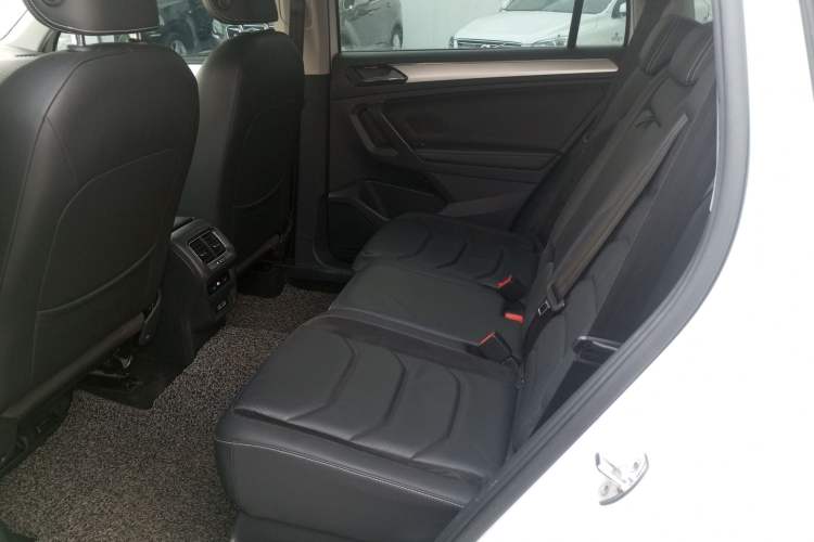 Used Volkswagen Tiguan L 2017 330TSI Automatic Two-Wheel Drive Comfort Edition
