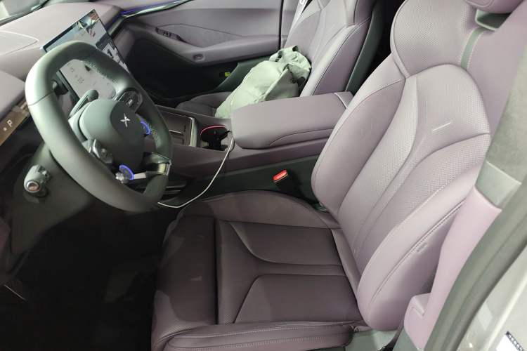 Used XPeng P7 2025 Model—702 Long Range Ultra
