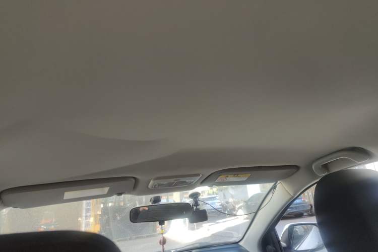 Used Haval H1 2017 Red-Label 1.5L AMT Comfort Model
