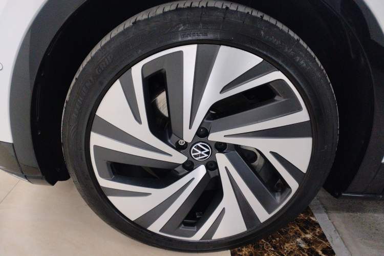 Used Volkswagen ID.4 CROZZ 2021 High-Performance PRIME Four-Wheel Drive Version