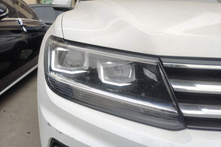 Used Volkswagen Tiguan L 2021 330TSI Automatic Two-Wheel Drive Smart Edition
