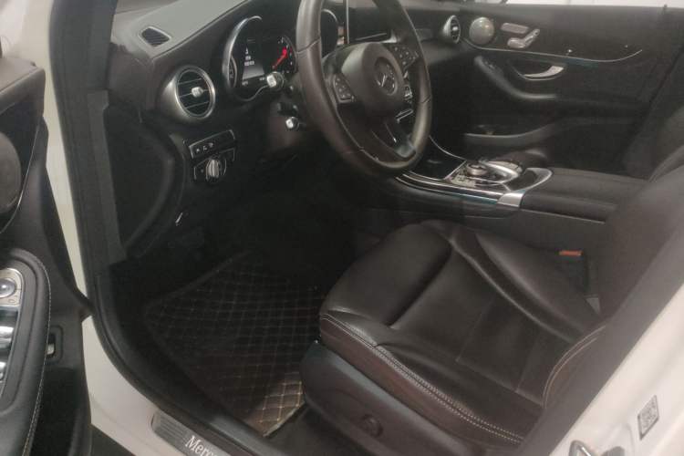 Used Mercedes-Benz GLC 2019 Facelift GLC 260 L 4MATIC Luxury Model