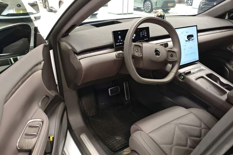 Used Nio ET7 2024 100kWh Executive Signature Edition
