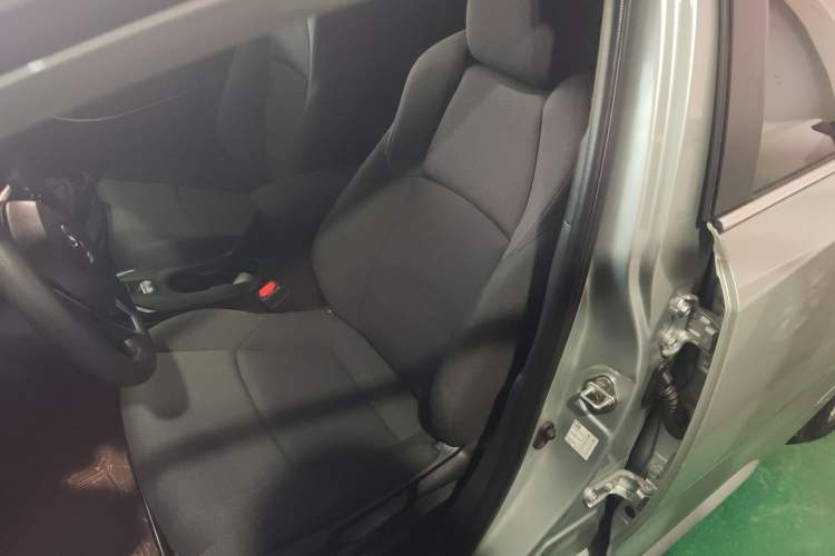 Used Toyota Levin 2019 Dual-Engine 1.8H E-CVT Luxury Edition China VI Standard