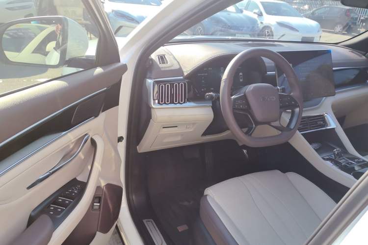 Used BYD Song PLUS New Energy 2025 EV Smart Drive Edition 605km Flagship Model