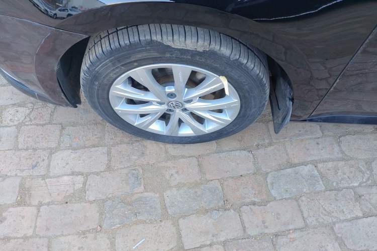 Used Volkswagen Lavida 2015 1.6L Manual Comfort Edition
