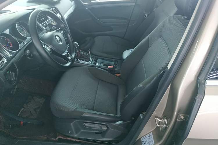 Used Volkswagen Golf 2019 280TSI DSG Comfort Version China VI Standard
