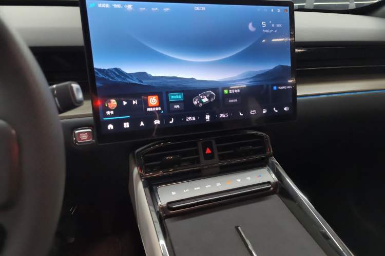 Used JETOUR Shanhai Shanhai L6 2024 1.5TD DHT PRO
