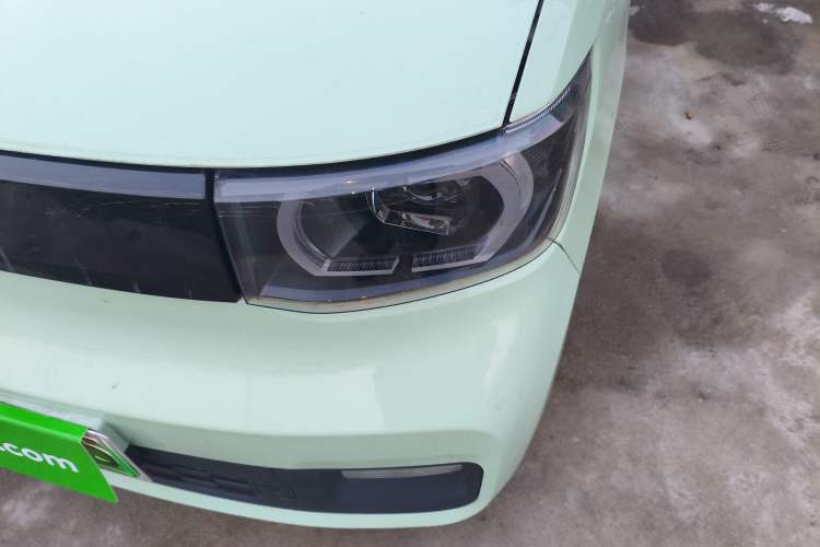 Used Wuling Hongguang MINIEV 2021 Macaron Fashion Model Lithium Iron Phosphate
