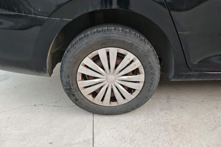 Used Volkswagen Santana 2015 1.6L Manual Fashion Edition