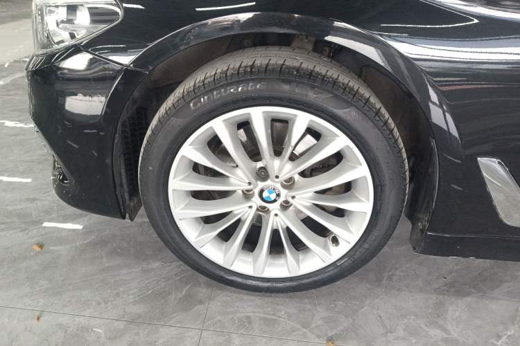 Used BMW 5 Series 2018 525Li Luxury Package