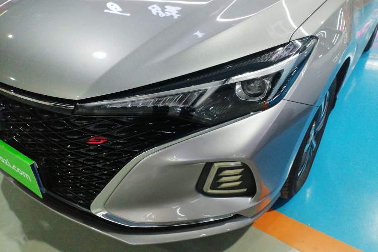 Used Changan Eado 2020 PLUS Blue Whale NE 1.4T GDI DCT Fēngshàng Trim
