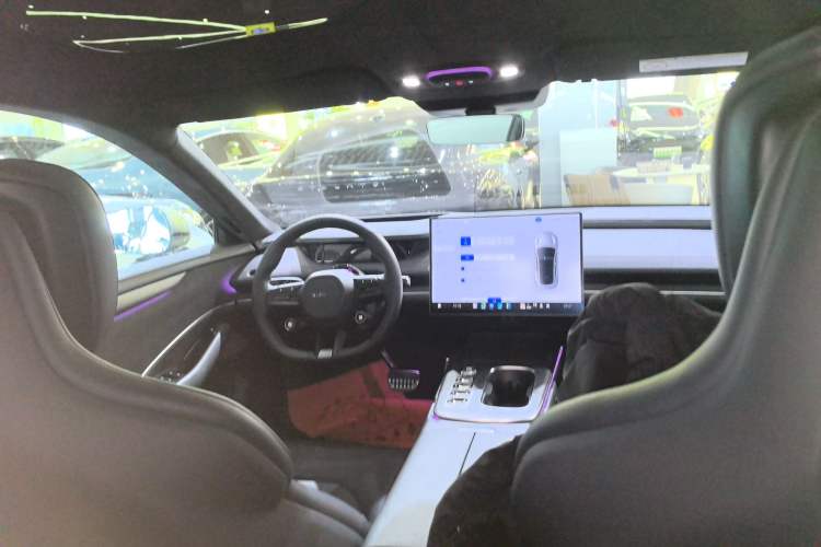 Used  SU7 2024 Four-Wheel Drive Ultra-Long Range Advanced Intelligent Driving Max Edition