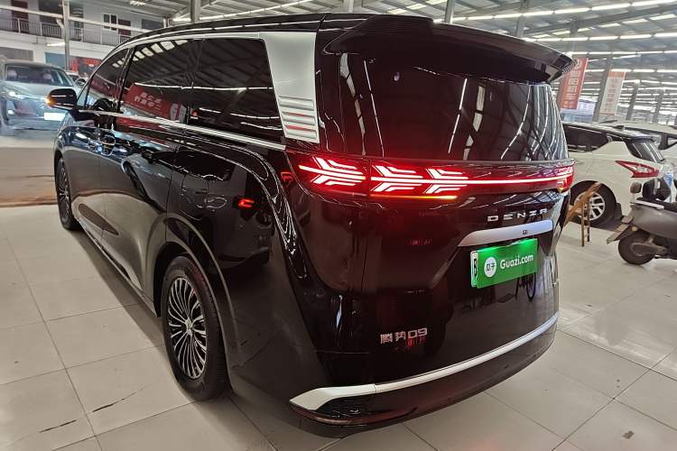 Used Denza D9 2022 DM-i 970 Four-Wheel Drive Flagship Model