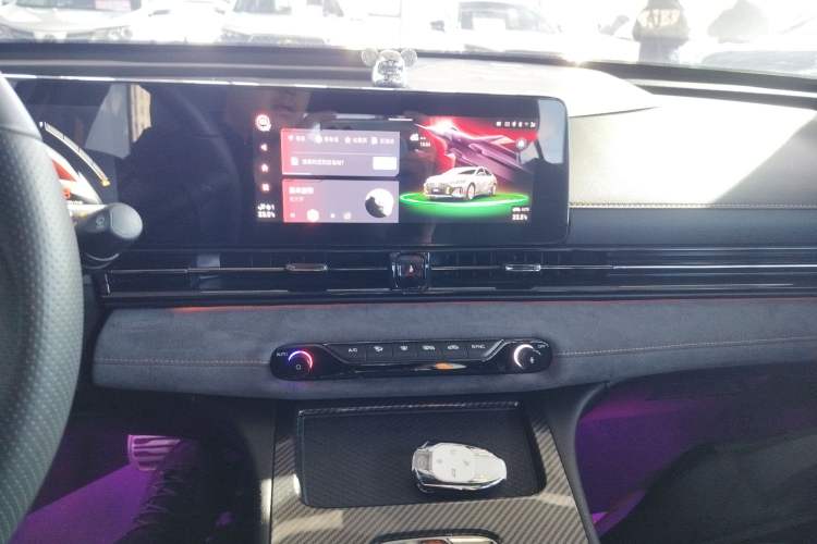 Used GAC Trumpchi EMPOW 2022 270T DCT J16 R-Style Track Edition
