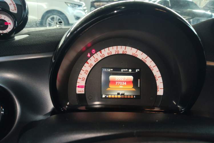 Used  forfour 2016 0.9T 66 kW Pioneer Edition