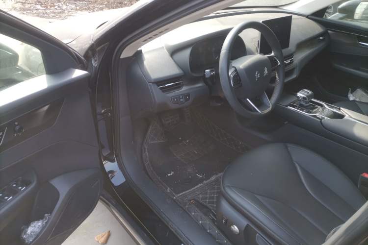 Used Hongqi E-QM5 2023 Revised Version Basic Travel Edition