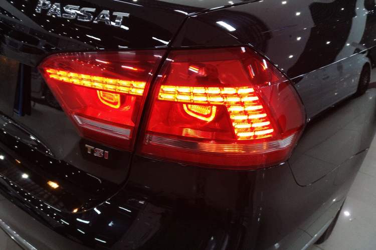 Used Volkswagen Passat 2015 1.8TSI DSG Prestige Edition
