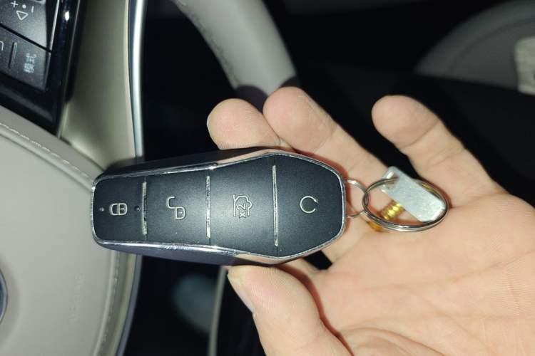 Used BYD Han 2025 DM-i 125KM Prestige Model
