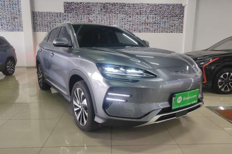 Used BYD Song PLUS New Energy 2023 Champion Edition EV 520KM Flagship Model
