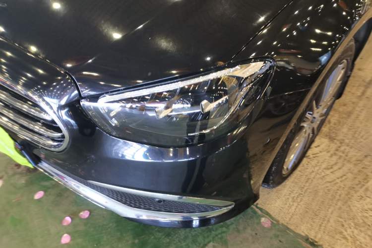 Used Mercedes-Benz E-Class 2021 E 260 L
