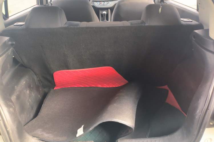 Used Baojun 310 2016 1.2L manual Comfort trim level
