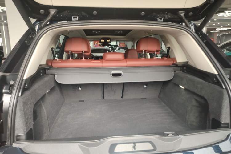 Used BMW X5 2023 xDrive 30Li Luxury M Sport Night Edition Package
