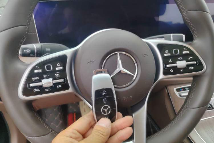 Used Mercedes-Benz E-Class 2019 E 300 L Luxury Model
