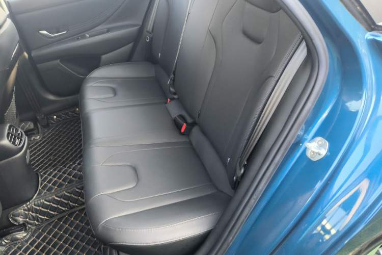 Used Hyundai Elantra 2022 1.5L CVT LUX Prestige Edition
