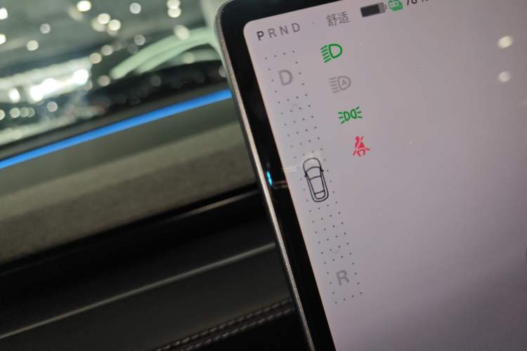 Used Tesla Model Y 2025 Rear-Wheel-Drive Version
