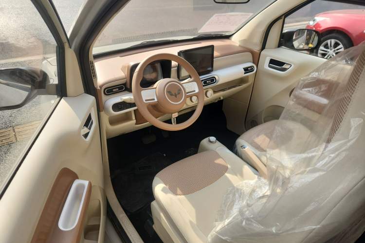 Used Wuling Hongguang MINIEV 2024 3rd Generation 215km Youth Edition