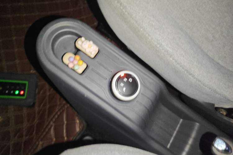 Used Wuling Hongguang MINIEV 2022 Macaron Fashion Model Lithium Iron Phosphate
