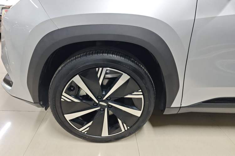 Used Geely Auto FX11 2023 1.5TD DCT Prestige Edition
