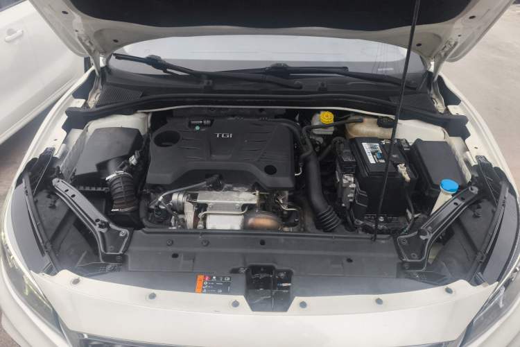 Used MG 6 2017 20T Manual Luxury Smart Connect Version China V Standard
