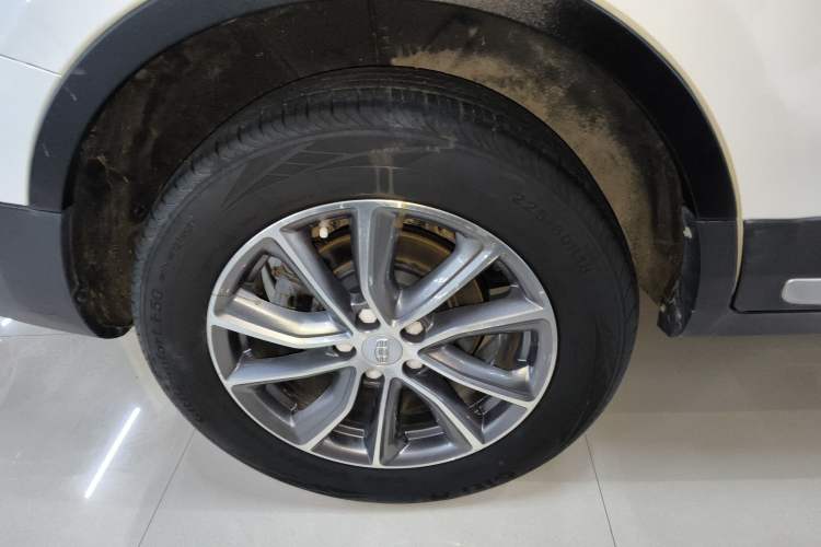 Used Geely Auto Emgrand X7 Sport 2020 1.8TD DCT Two-Wheel Drive Zhiya Model
