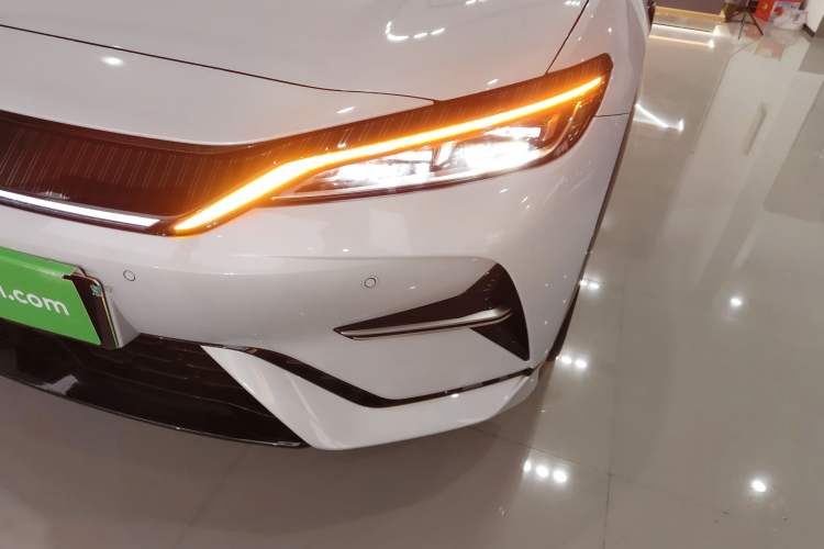 Used BYD Song L EV 2025 Intelligent Driving Version 662 km LiDAR Excellence Edition
