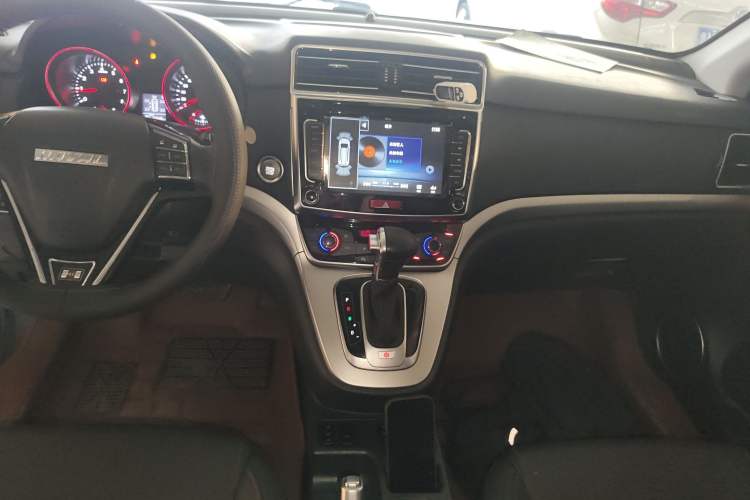 Used Haval H6 2015 Sport Edition 1.5T Automatic Two-Wheel Drive Luxury Model
