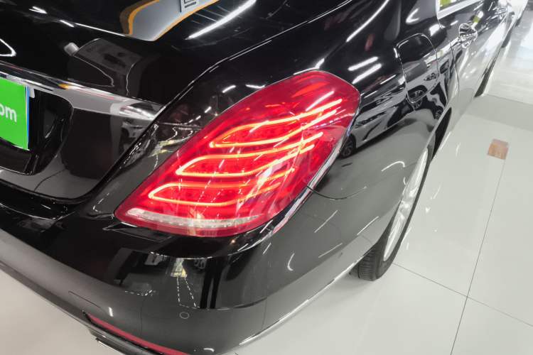 Used Mercedes-Benz S-Class 2014 S 320 L Business Model
