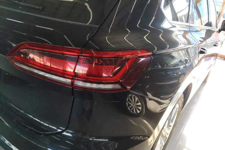 Used Volkswagen Touareg 2019 2.0 TSI Ruiyi Edition China V Standard
