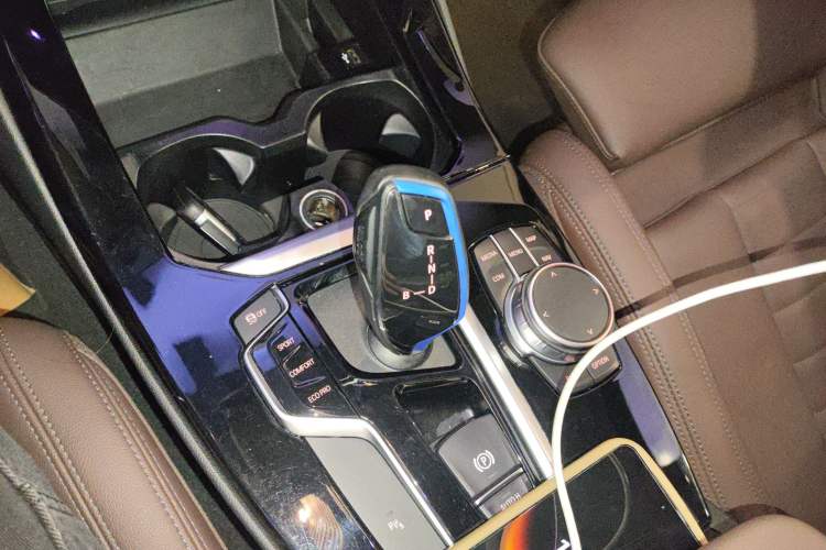 Used BMW iX3 2021 Updated Leading Edition
