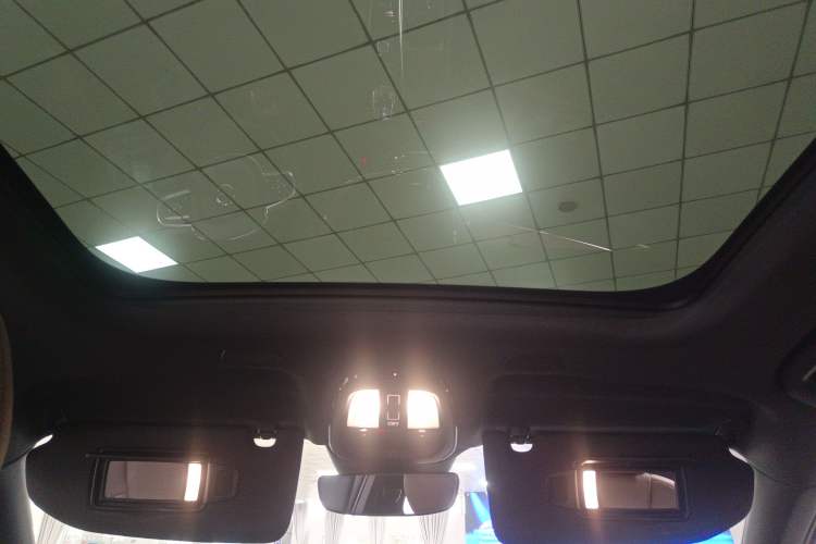 Used Volvo XC60 New Energy 2024 T8 Plug-in Hybrid Long-Range All-Wheel Drive Smart Luxury Edition