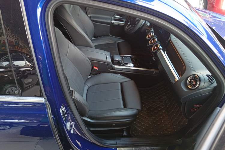 Used Mercedes-Benz GLB 2020 GLB 200 Stylish Edition
